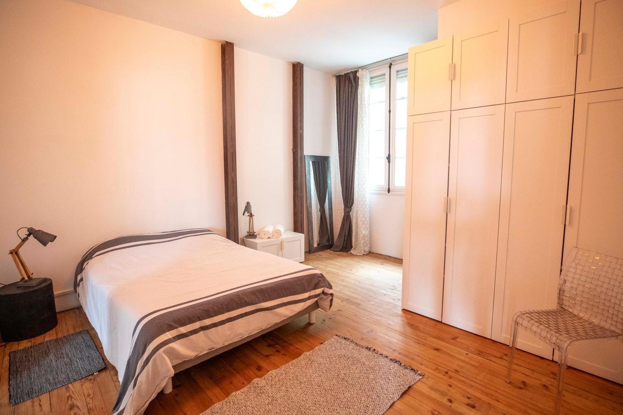L'Appartement Lieu De Qualite En Centre Ville De 포 외부 사진